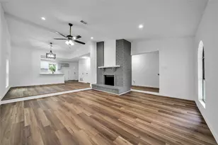 2009 Clark Trail, Grand Prairie, TX 75052 - Photo 3