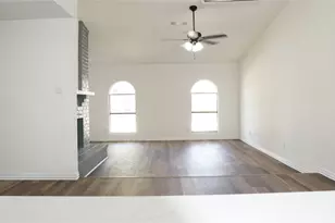 2009 Clark Trail, Grand Prairie, TX 75052 - Photo 7