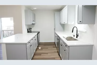 2009 Clark Trail, Grand Prairie, TX 75052 - Photo 13