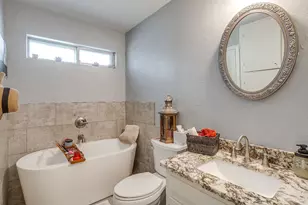 921 Overhill Dr, Bedford, TX 76022 - Photo 19