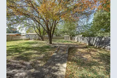 1104 Coffield Street, Bowie, TX 76230 - Photo 31