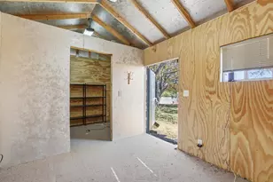 1104 Coffield St, Bowie, TX 76230 - Photo 35