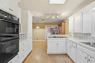 1104 Coffield St, Bowie, TX 76230 - Photo 5