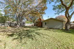 1104 Coffield St, Bowie, TX 76230 - Photo 37