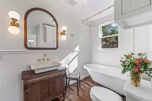 915 Cherry St, Graham, TX 76450 - Photo 15