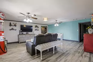 4109 Newport Bay Ct, Granbury, TX 76049 - Photo 17