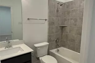 9943 Hennings St, Irving, TX 75063 - Photo 9