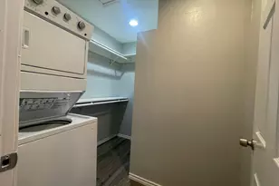 307 E Mitchell St, Arlington, TX 76010 - Photo 9