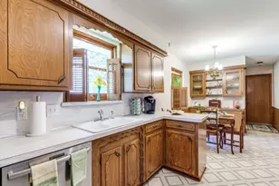 7637 El Pensador Dr, Dallas, TX 75248 - Photo 11