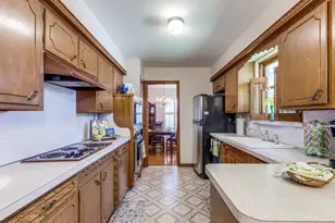 7637 El Pensador Dr, Dallas, TX 75248 - Photo 13