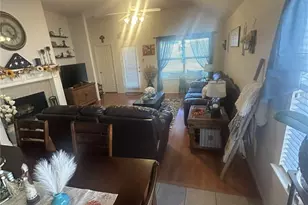 715 W Milton Dr, Arlington, TX 76001 - Photo 3