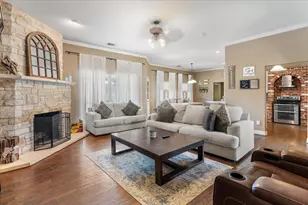 708 Canyon Creek Trail, Fort Worth, TX 76112 - Photo 11