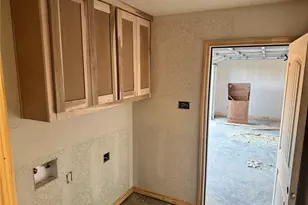 1009 Morgan Ct, Springtown, TX 76082 - Photo 3