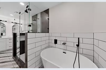 5912 Bertha Lane, Haltom City, TX 76117 - Photo 25