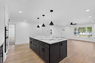 5912 Bertha Ln, Haltom City, TX 76117 - Photo 5