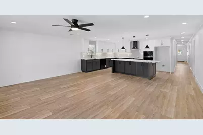 5912 Bertha Lane, Haltom City, TX 76117 - Photo 9