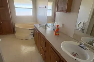 8224 County Rd 913, Godley, TX 76044 - Photo 17