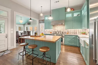 404 E Wall Street, Grapevine, TX 76051 - Photo 19