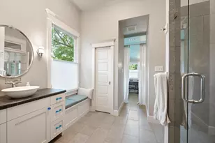 404 E Wall St, Grapevine, TX 76051 - Photo 13