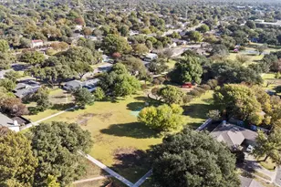 15655 Regal Hill Cir, Dallas, TX 75248 - Photo 37