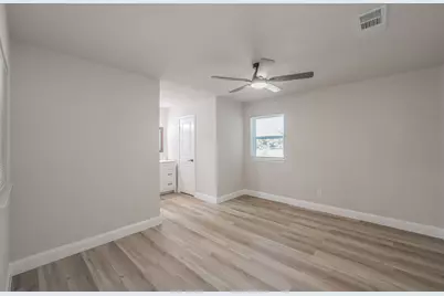 1006 N Ector Drive, Euless, TX 76039 - Photo 17