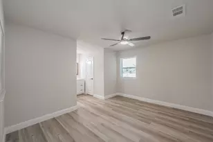 1006 N Ector Dr, Euless, TX 76039 - Photo 17