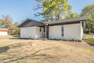 1006 N Ector Dr, Euless, TX 76039 - Photo 3