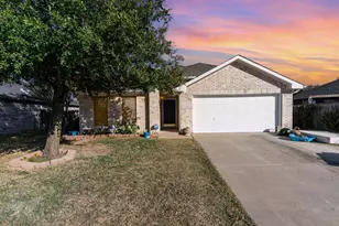 1410 Embercrest Dr, Midlothian, TX 76065 - Photo 5