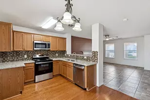 1400 Caleo Dr, Glenn Heights, TX 75154 - Photo 9