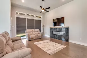 1855 Overcup Ct, Waxahachie, TX 75165 - Photo 3