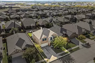 4012 Cloud Cover Rd, Fort Worth, TX 76262 - Photo 3