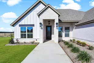 1061 Uplift Dr, Weatherford, TX 76087 - Photo 3