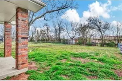 307 N Jordan Street, Whitesboro, TX 76273 - Photo 5