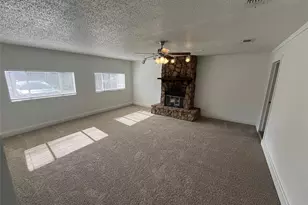 13229 Valley Forge Cir, Balch Springs, TX 75180 - Photo 7