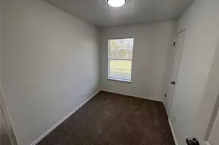 13229 Valley Forge Cir, Balch Springs, TX 75180 - Photo 23