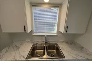 13229 Valley Forge Cir, Balch Springs, TX 75180 - Photo 13