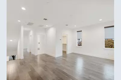 1771 McCoy Street #305, Dallas, TX 75204 - Photo 9