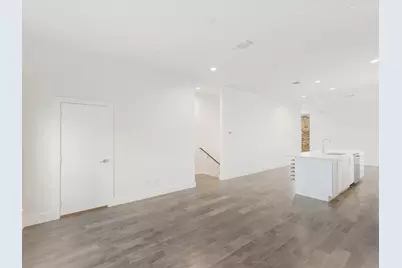 1771 McCoy Street #305, Dallas, TX 75204 - Photo 7