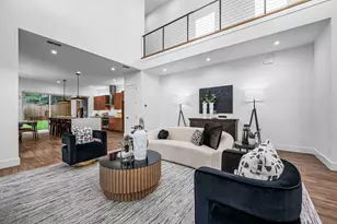 1014 Grandview Ave, Dallas, TX 75223 - Photo 3