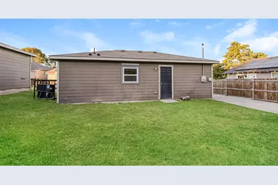 1216 E Powell Avenue, Fort Worth, TX 76104 - Photo 19