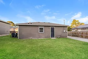 1216 E Powell Ave, Fort Worth, TX 76104 - Photo 19