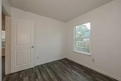 1216 E Powell Avenue, Fort Worth, TX 76104 - Photo 17