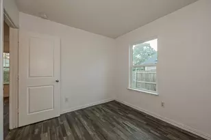 1216 E Powell Ave, Fort Worth, TX 76104 - Photo 17