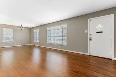 511 Classen, Dallas, TX 75218 - Photo 3