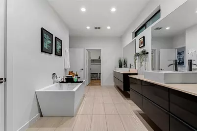 1002 Mobile Street #1, Dallas, TX 75208 - Photo 29