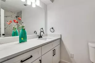 5204 Blue Valley Ct, Fort Worth, TX 76112 - Photo 13