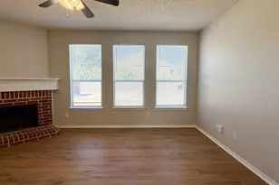 325 Rock Hill Dr, Crowley, TX 76036 - Photo 13