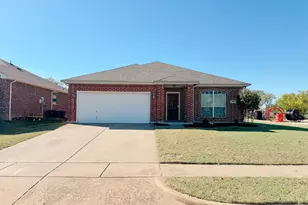 325 Rock Hill Dr, Crowley, TX 76036 - Photo 3