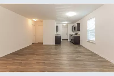 1117 Jones Street, Greenville, TX 75401 - Photo 3