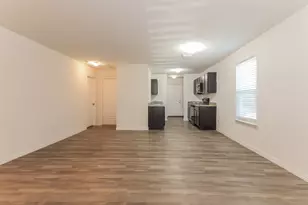 1117 Jones St, Greenville, TX 75401 - Photo 3